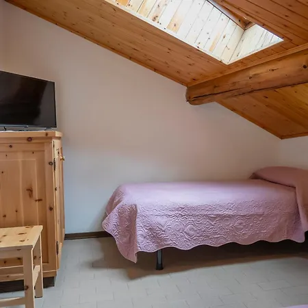 Vecchio Borgo Bed & Breakfast 3*
